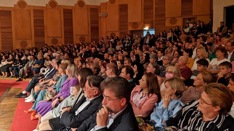 https://www.bjbacau.ro/wp-content/uploads/2022/09/02-1.jpg