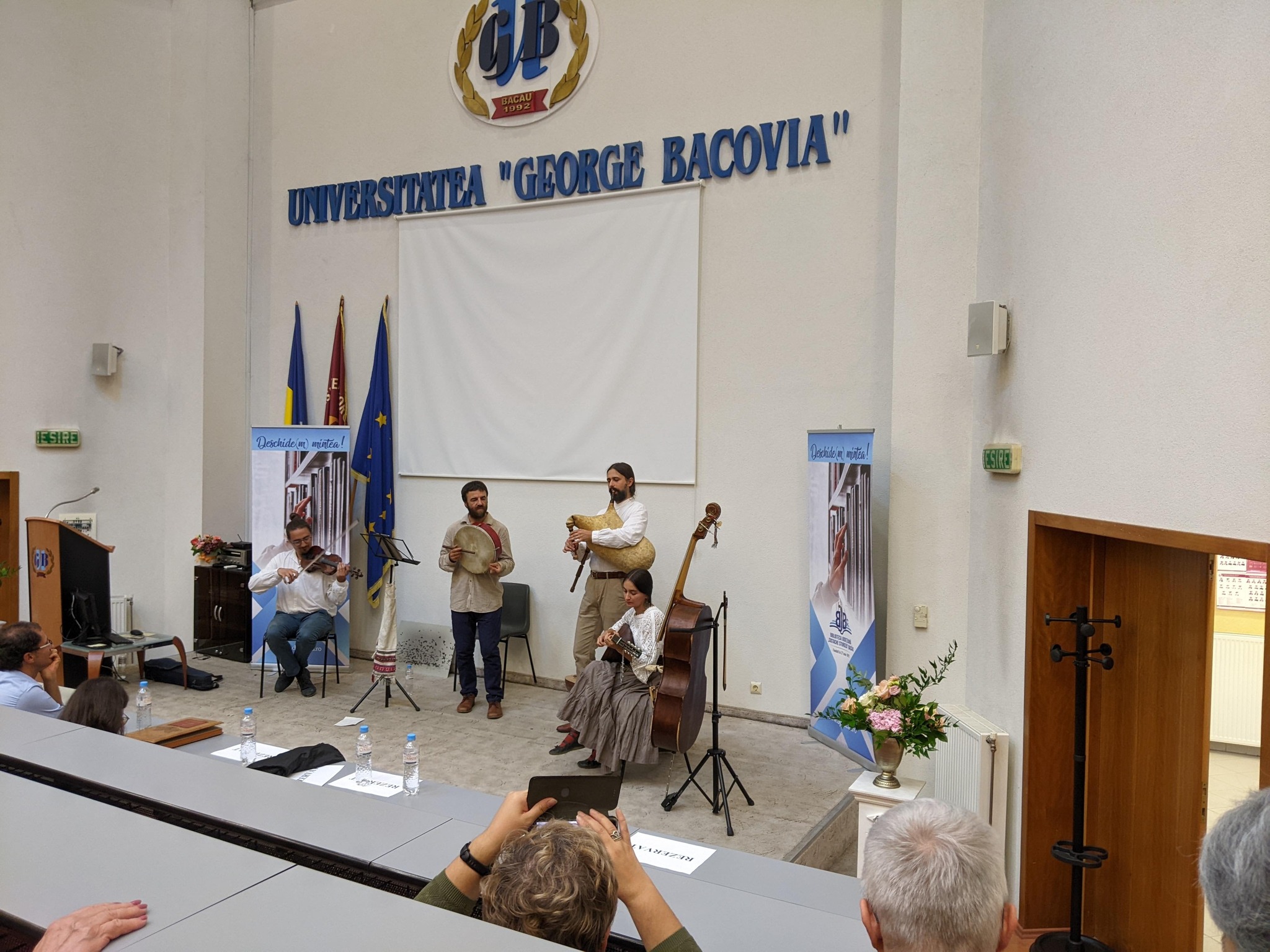 https://www.bjbacau.ro/wp-content/uploads/2022/09/06.jpg